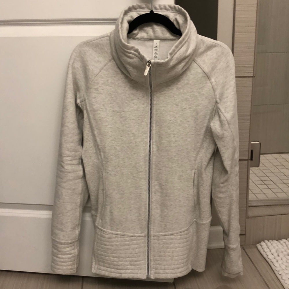 lululemon jacket